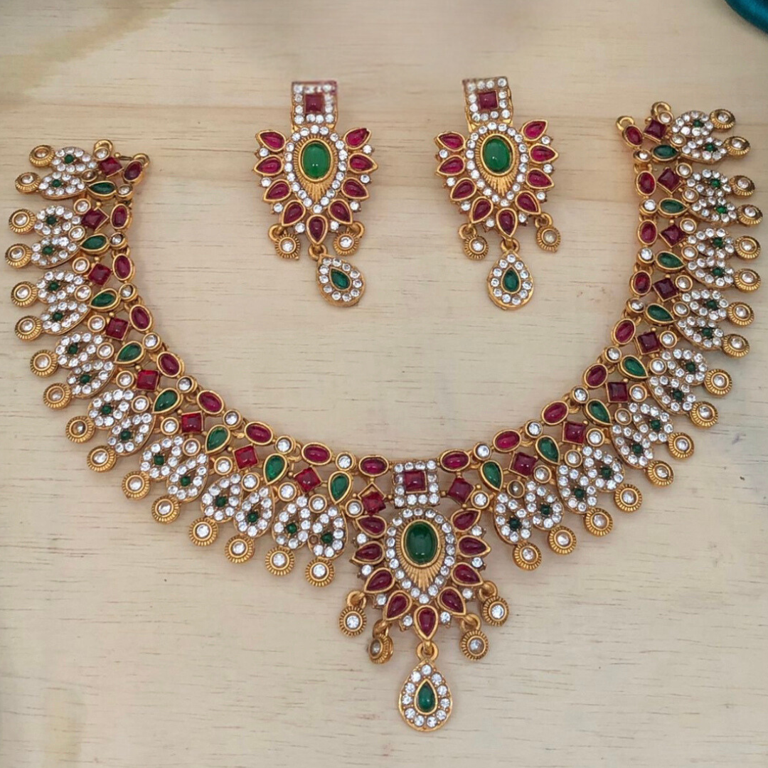 Kavya Necklace & Earrings Set