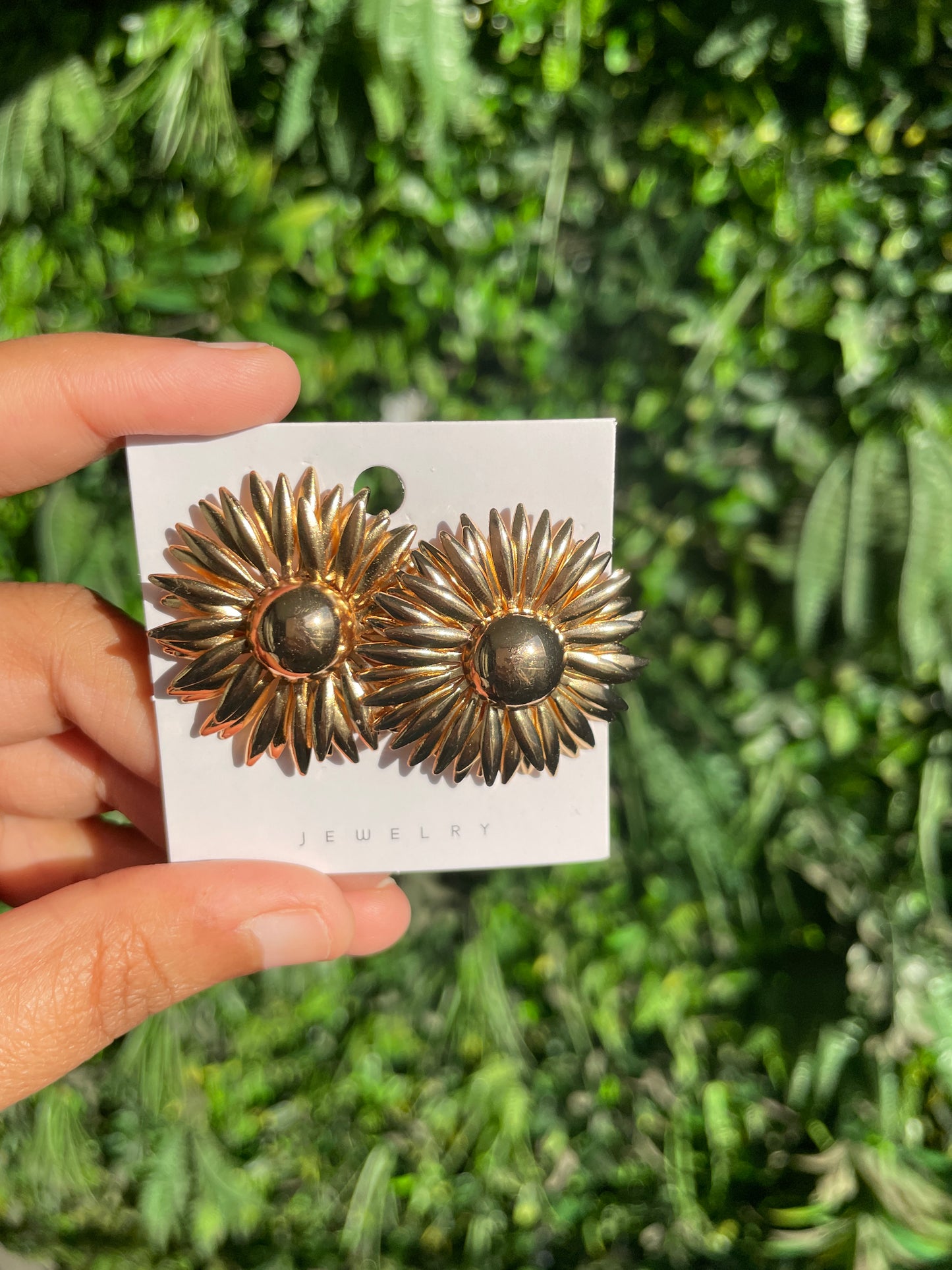 Statement Earrings - Daisy