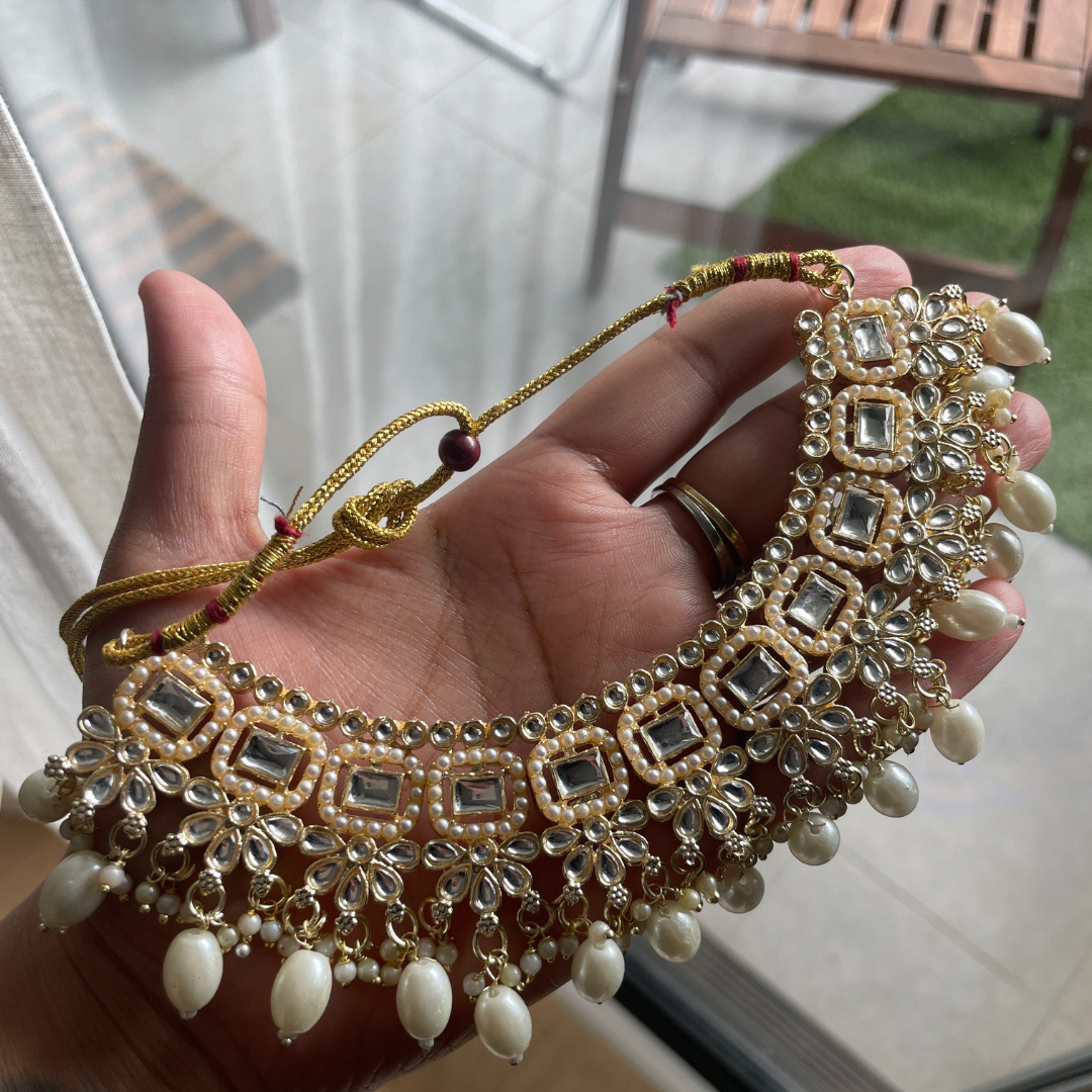 Falak Necklace, Earrings and Maang Teeka Set