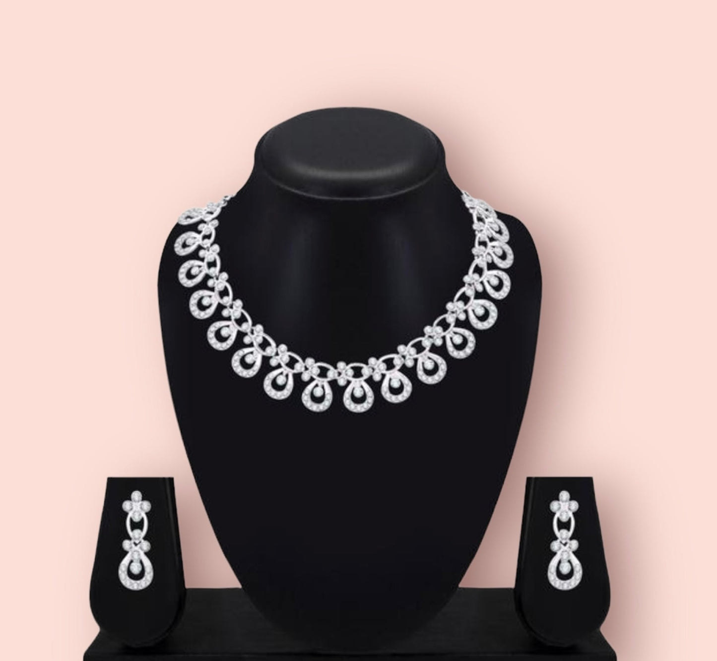 Arya AD Necklace & Earrings Set