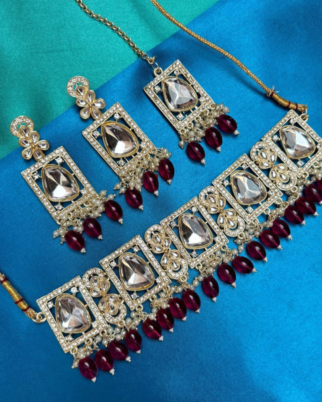 Irum Necklace, Earrings & Maang Teeka Set